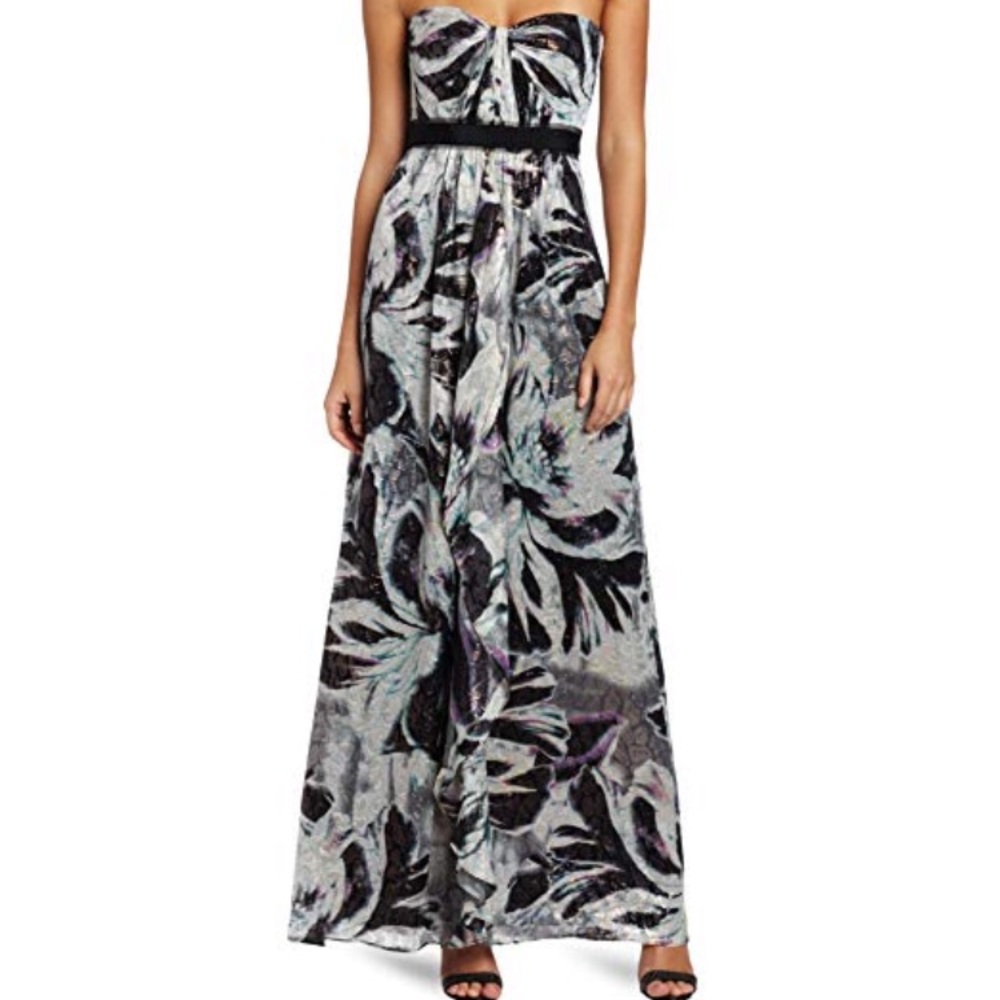 BCBGMAXAZRIA strapless , formal , dress 👗